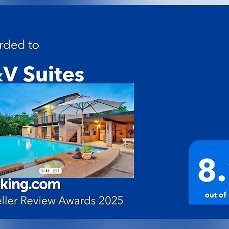 T&V Suites وندسور المظهر الخارجي الصورة