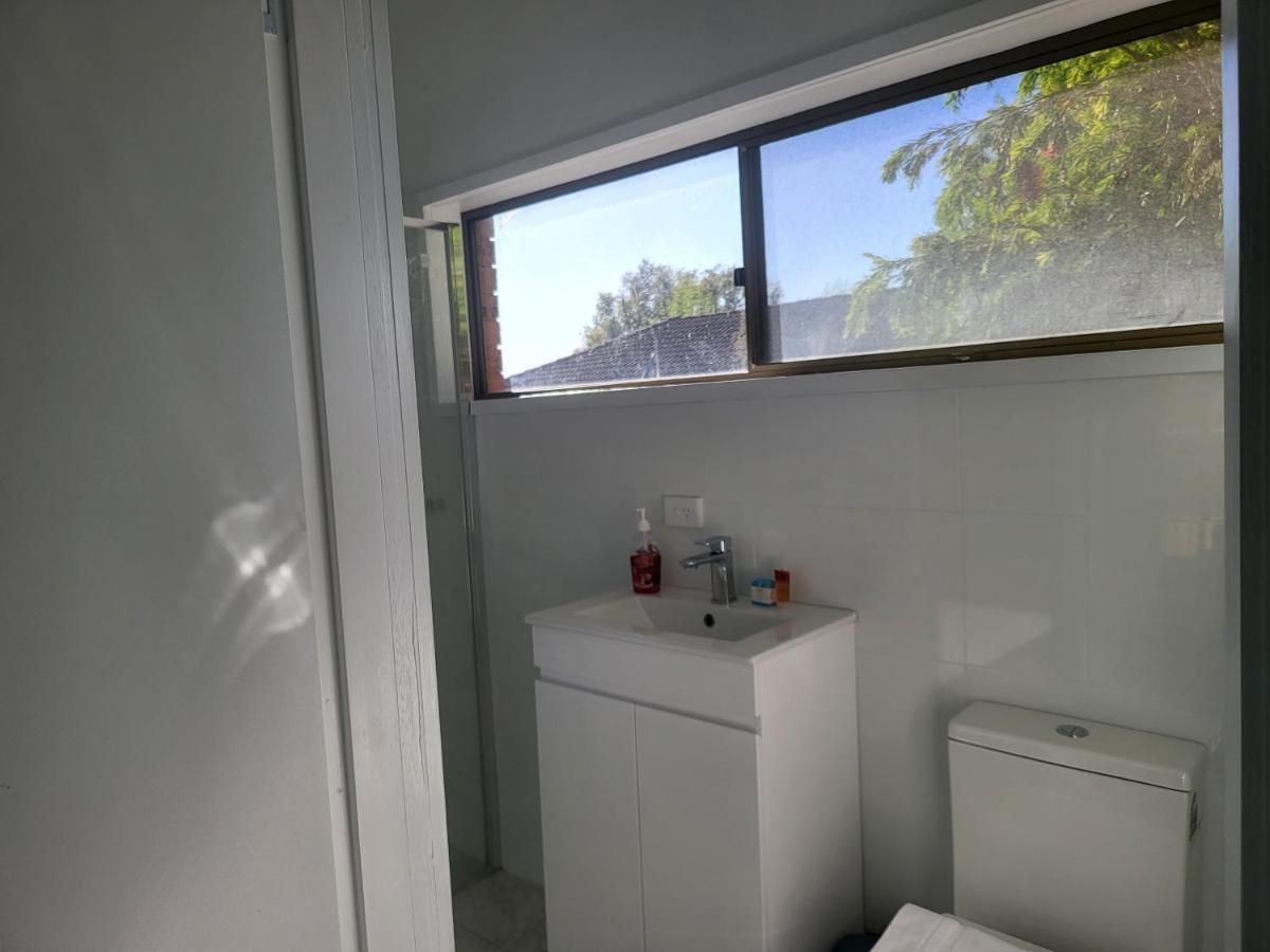 T&V Suites وندسور المظهر الخارجي الصورة