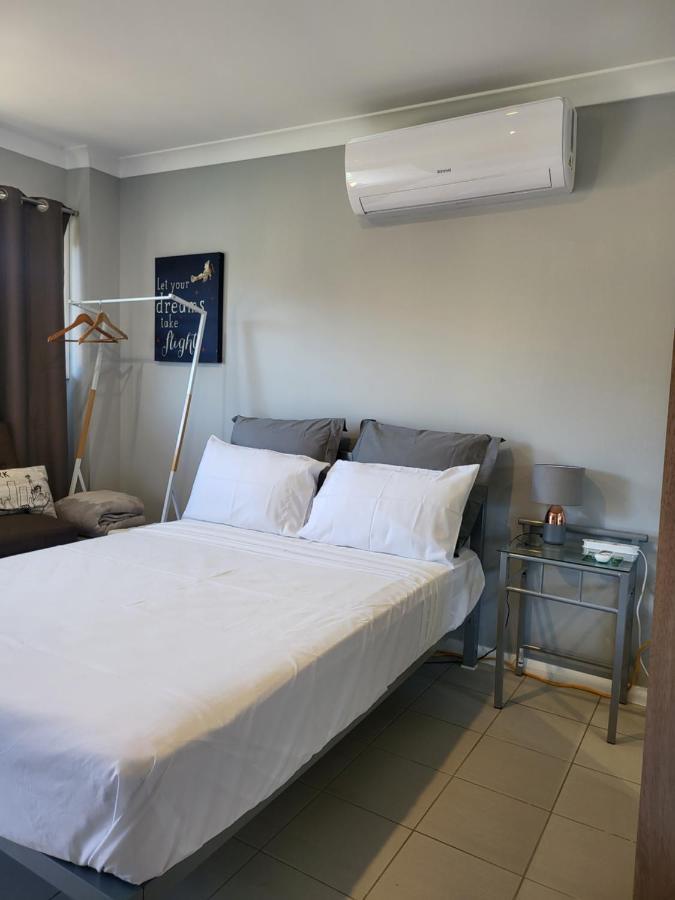 T&V Suites وندسور المظهر الخارجي الصورة